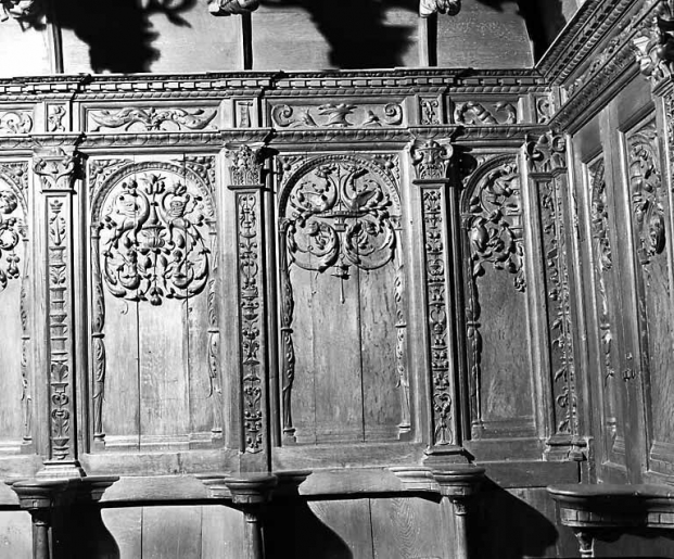 Panneaux 6, 7 et 8 des stalles sud. © Yves Sancey / Région Bourgogne-Franche-Comté, Inventaire du patrimoine - 1978