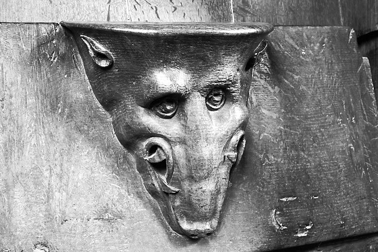 Miséricorde de la stalle haute nord n° 8. © Yves Sancey / Région Bourgogne-Franche-Comté, Inventaire du patrimoine - 1978