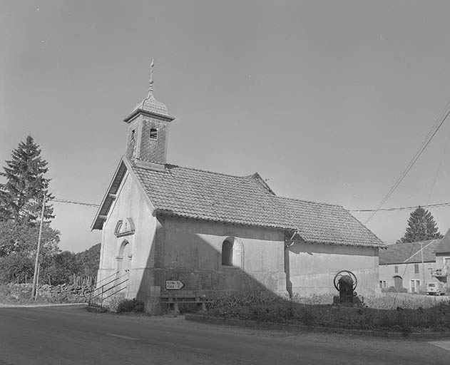 Extérieur : face latérale droite. © Yves Sancey / Région Bourgogne-Franche-Comté, Inventaire du patrimoine - 1978