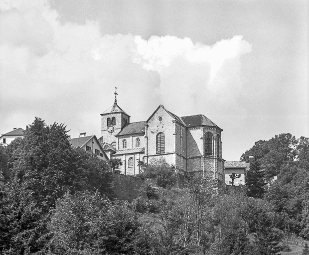 Façade latérale droite. © Yves Sancey / Région Bourgogne-Franche-Comté, Inventaire du patrimoine - 1979