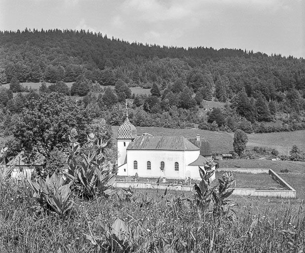 Vue d'ensemble dans le site. © Yves Sancey / Région Bourgogne-Franche-Comté, Inventaire du patrimoine - 1979