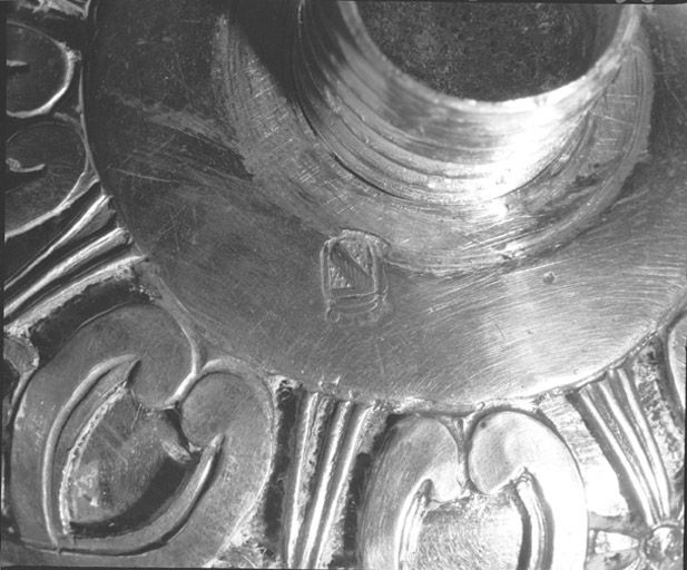 Détail, poinçon de la ville de Salins. © Yves Sancey / Région Bourgogne-Franche-Comté, Inventaire du patrimoine - 1979