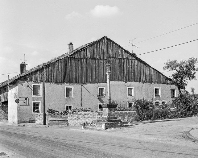 Pignon d'habitation. © Dominique Dominguez / Région Bourgogne-Franche-Comté, Inventaire du patrimoine - 1979