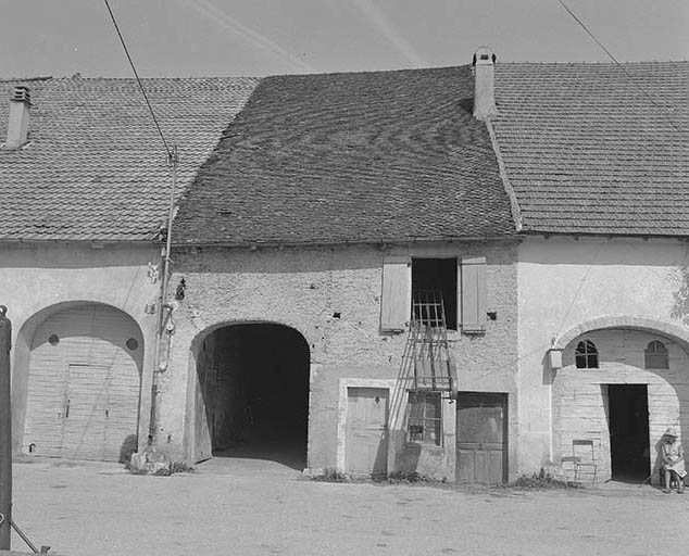 Façade antérieure, de face. © Yves Sancey / Région Bourgogne-Franche-Comté, Inventaire du patrimoine - 1979