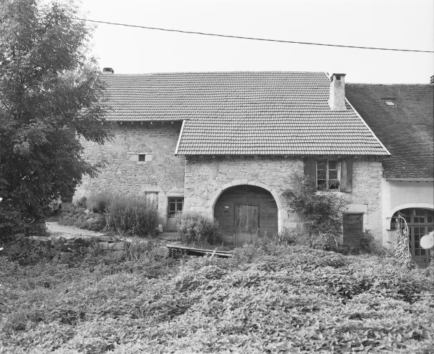 Façade antérieure. © Yves Sancey / Région Bourgogne-Franche-Comté, Inventaire du patrimoine - 1979