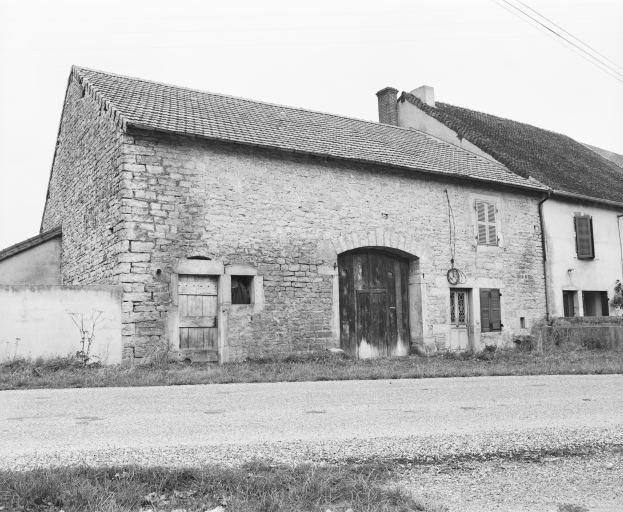 Façade antérieure. © Yves Sancey / Région Bourgogne-Franche-Comté, Inventaire du patrimoine - 1979