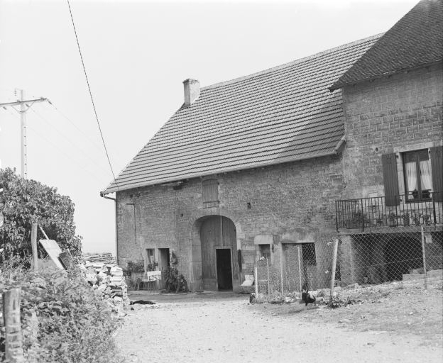 Façade antérieure. © Yves Sancey / Région Bourgogne-Franche-Comté, Inventaire du patrimoine - 1979