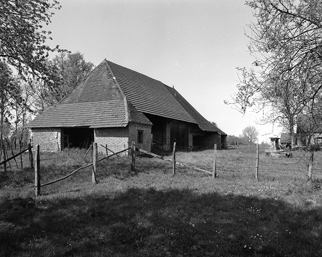 Bâtiment agricole. © Bernard Lardière / Région Bourgogne-Franche-Comté, Inventaire du patrimoine - 1979