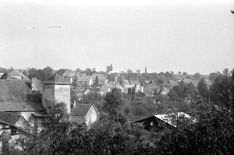 Vue d'ensemble. © Bernard Lardière / Région Bourgogne-Franche-Comté, Inventaire du patrimoine - 1979