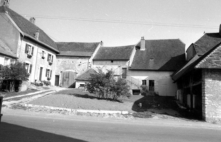 Vue d'ensemble. © Bernard Lardière / Région Bourgogne-Franche-Comté, Inventaire du patrimoine - 1979