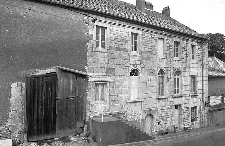 Façade antérieure. © Bernard Lardière / Région Bourgogne-Franche-Comté, Inventaire du patrimoine - 1979