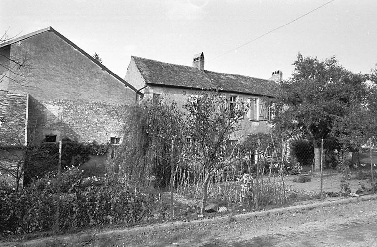 Vue d'ensemble. © Bernard Lardière / Région Bourgogne-Franche-Comté, Inventaire du patrimoine - 1979