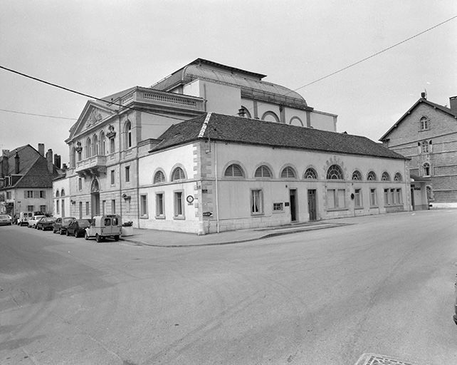 Vue d'ensemble de trois quarts droit. © Yves Sancey / Région Bourgogne-Franche-Comté, Inventaire du patrimoine - 1980 Vue d'ensemble de trois quarts droit. © Yves Sancey / Région Bourgogne-Franche-Comté, Inventaire du patrimoine - 1980