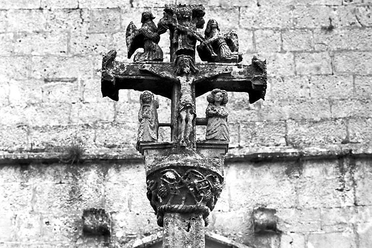 Détail : scène du Calvaire de face. © Yves Sancey / Région Bourgogne-Franche-Comté, Inventaire du patrimoine - 1980