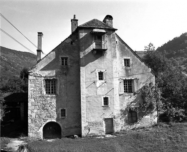 Façade antérieure. © Yves Sancey / Région Bourgogne-Franche-Comté, Inventaire du patrimoine - 1980