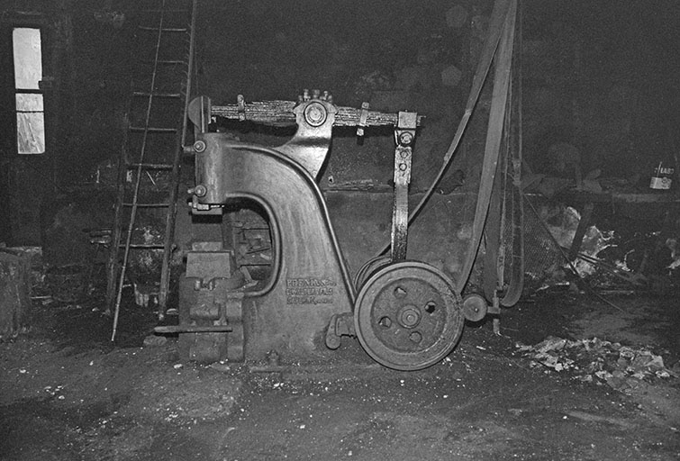 La perceuse, dite perse, en 1980. © Jack Dumont / Région Bourgogne-Franche-Comté, Inventaire du patrimoine - 1980