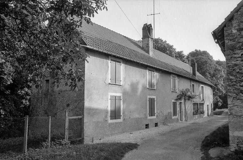 Partie habitation. © Jean-Marie Baverel / Région Bourgogne-Franche-Comté, Inventaire du patrimoine - 1980