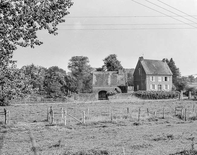 Vue d'ensemble. © Dominique Dominguez / Région Bourgogne-Franche-Comté, Inventaire du patrimoine - 1980