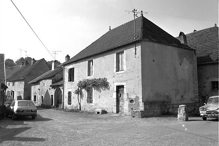 Vue d'ensemble. © Dominique Dominguez / Région Bourgogne-Franche-Comté, Inventaire du patrimoine - 1980