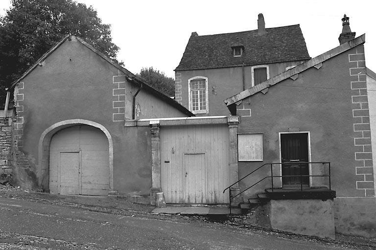 Vue d'ensemble. © Dominique Dominguez / Région Bourgogne-Franche-Comté, Inventaire du patrimoine - 1980 Vue d'ensemble. © Dominique Dominguez / Région Bourgogne-Franche-Comté, Inventaire du patrimoine - 1980