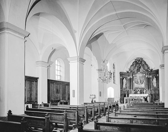 Vue en perspective sur la nef et le choeur. © Yves Sancey / Région Bourgogne-Franche-Comté, Inventaire du patrimoine - 1981