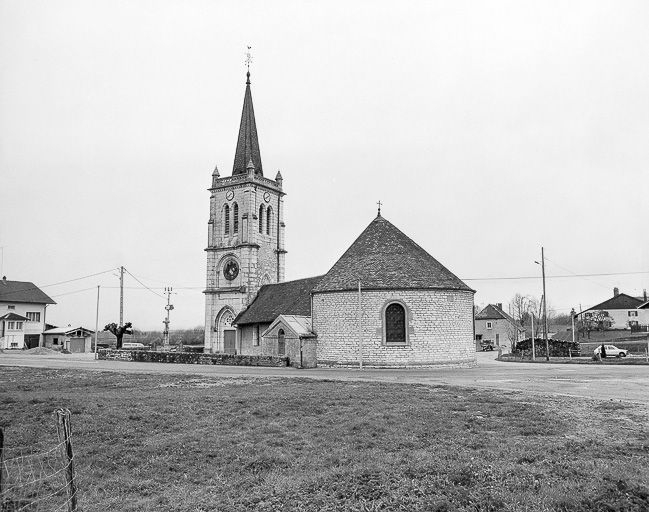 Vue générale sur le chevet. © Yves Sancey / Région Bourgogne-Franche-Comté, Inventaire du patrimoine - 1981