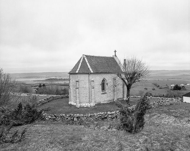 Vue d'ensemble sur le chevet. © Yves Sancey / Région Bourgogne-Franche-Comté, Inventaire du patrimoine - 1981