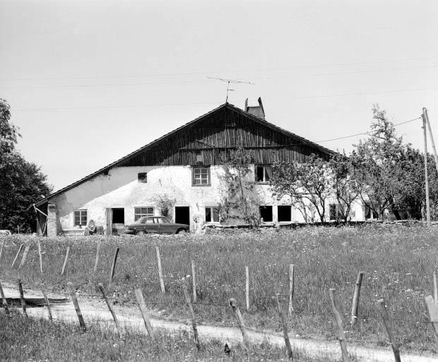 Façade antérieure. © Yves Sancey / Région Bourgogne-Franche-Comté, Inventaire du patrimoine - 1981