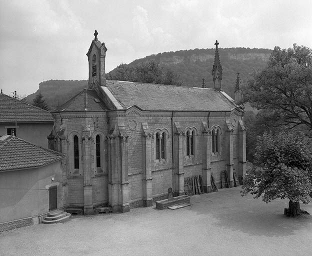Face latérale gauche et chevet. © Yves Sancey / Région Bourgogne-Franche-Comté, Inventaire du patrimoine - 1981