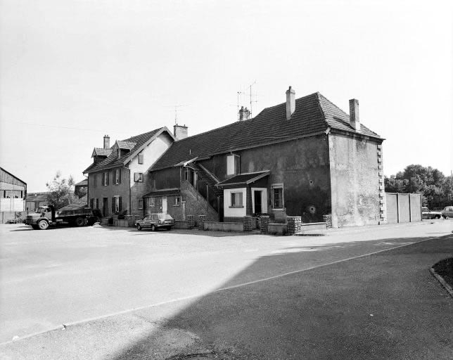 Façade postérieure. © Yves Sancey / Région Bourgogne-Franche-Comté, Inventaire du patrimoine - 1981