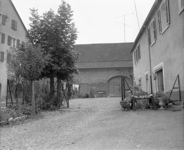Ecuries en 1981. © Yves Sancey / Région Bourgogne-Franche-Comté, Inventaire du patrimoine - 1981