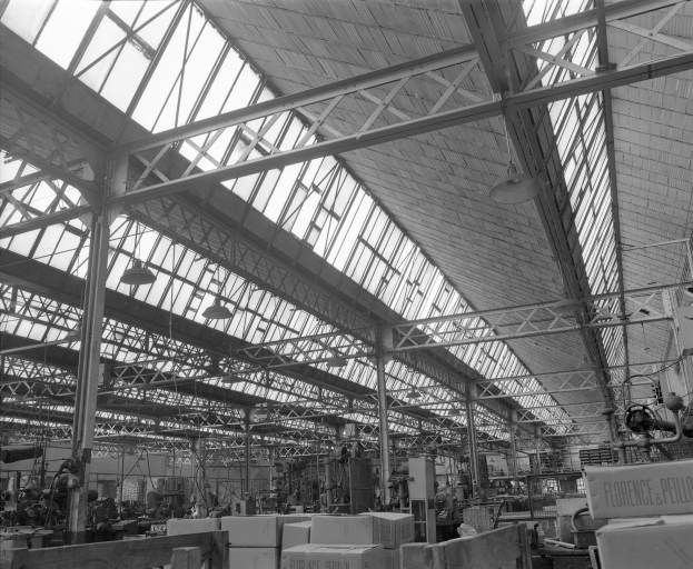 Vue intérieure de l'atelier des pompes en 1981. © Yves Sancey / Région Bourgogne-Franche-Comté, Inventaire du patrimoine - 1981