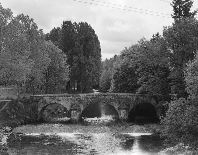 Face aval, vue de face. © Yves Sancey / Région Bourgogne-Franche-Comté, Inventaire du patrimoine - 1981