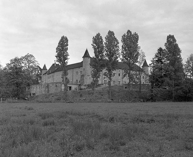 Façades nord et ouest. © Yves Sancey / Région Bourgogne-Franche-Comté, Inventaire du patrimoine - 1981