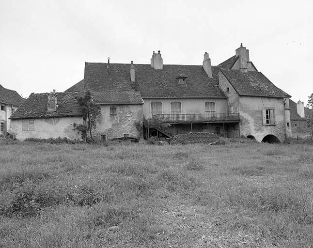 Façade nord. © Yves Sancey / Région Bourgogne-Franche-Comté, Inventaire du patrimoine - 1981