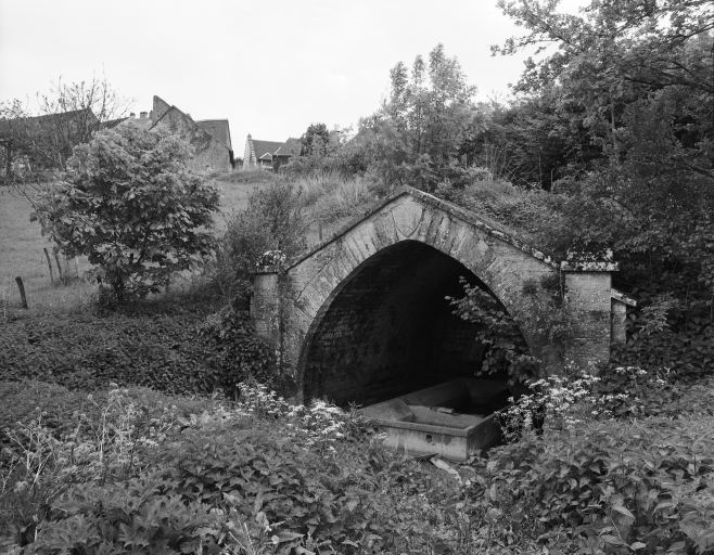 Vue rapproché en 1981. © Yves Sancey / Région Bourgogne-Franche-Comté, Inventaire du patrimoine - 1981
