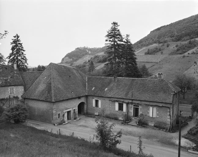 Façade antérieure. © Yves Sancey / Région Bourgogne-Franche-Comté, Inventaire du patrimoine - 1981