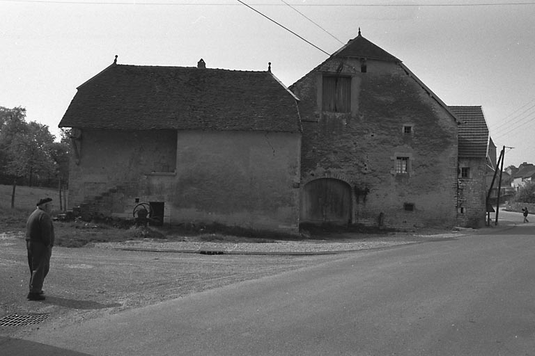 Vue d'ensemble. © Bernard Lardière / Région Bourgogne-Franche-Comté, Inventaire du patrimoine - 1981