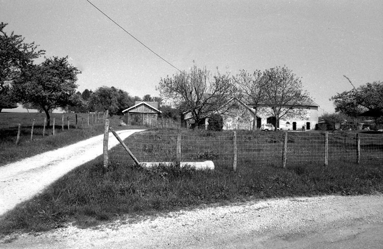 Vue d'ensemble. © Bernard Lardière / Région Bourgogne-Franche-Comté, Inventaire du patrimoine - 1981