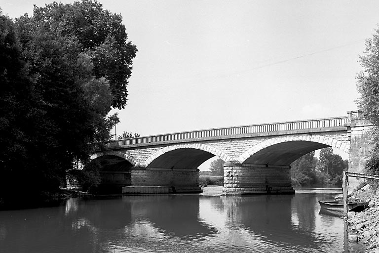 Vue d'ensemble. © Yves Sancey / Région Bourgogne-Franche-Comté, Inventaire du patrimoine - 1981
