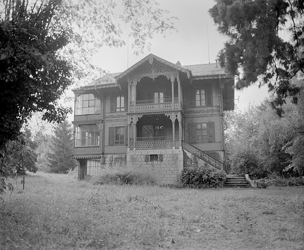 Chalet. Façade nord en 1981. SRI. Enquête régionale sur les bâtiments industriels (1979-1981). © Yves Sancey / Région Bourgogne-Franche-Comté, Inventaire du patrimoine - 1981