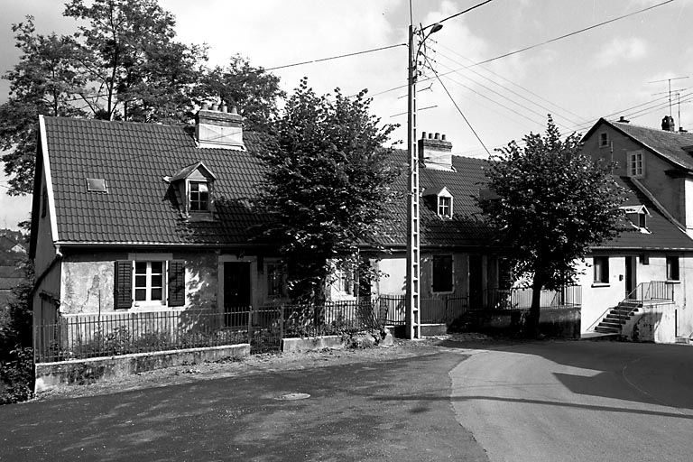Façade sur rue. © Yves Sancey / Région Bourgogne-Franche-Comté, Inventaire du patrimoine - 1981