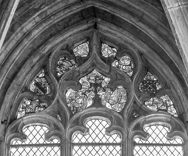 Tympan d'une des baies latérale. © Yves Sancey / Région Bourgogne-Franche-Comté, Inventaire du patrimoine - 1982