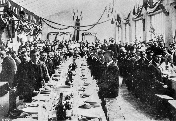 Banquet organisé à l'occasion de l'inauguration des nouveaux bâtiments d'Hauterive (2), 1903. © D.  Dominguez (reproduction) / Région Bourgogne-Franche-Comté, Inventaire du patrimoine - 1982 Banquet organisé à l'occasion de l'inauguration des nouveaux bâtiments d'Hauterive (2), 1903. © D.  Dominguez (reproduction) / Région Bourgogne-Franche-Comté, Inventaire du patrimoine - 1982