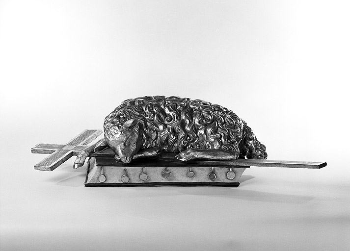 Relief : Agneau pascal. © Yves Sancey / Région Bourgogne-Franche-Comté, Inventaire du patrimoine - 1982