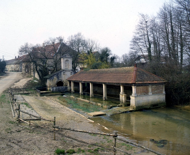 Vue d'ensemble. © Yves Sancey / Région Bourgogne-Franche-Comté, Inventaire du patrimoine - 1982