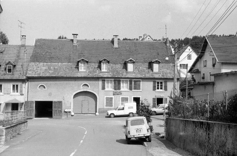 Elevation antérieure. © Bernard Lardière / Région Bourgogne-Franche-Comté, Inventaire du patrimoine - 1982
