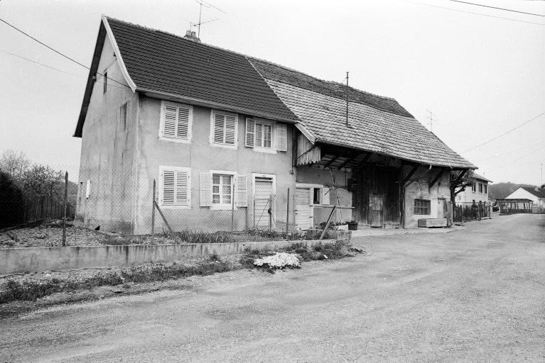 Vue d'ensemble. © Bernard Lardière / Région Bourgogne-Franche-Comté, Inventaire du patrimoine - 1982