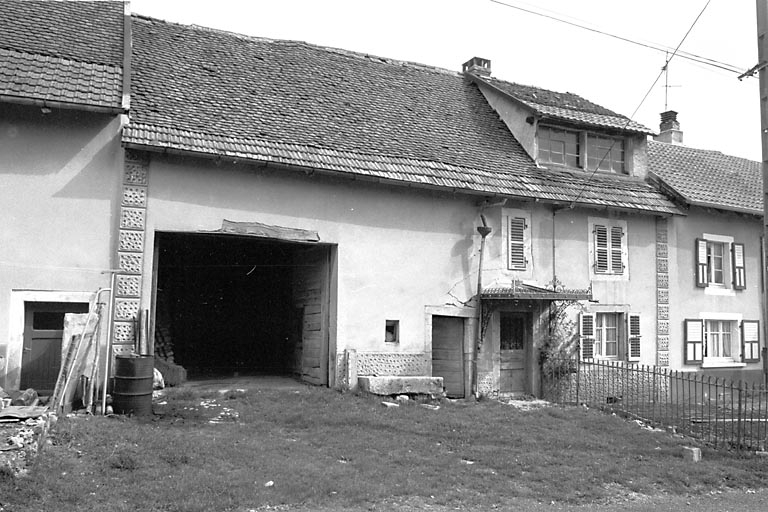 Vue d'ensemble. © Bernard Lardière / Région Bourgogne-Franche-Comté, Inventaire du patrimoine - 1982