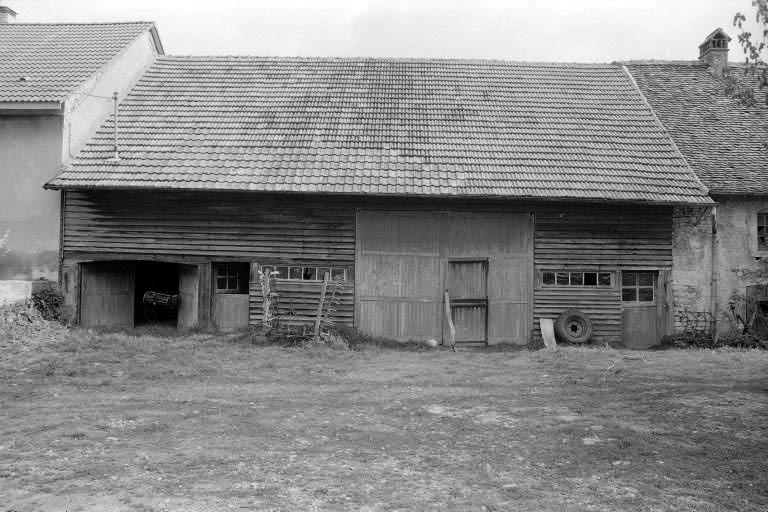 Parties agricoles : vue d'ensemble de trois quarts droit. © Bernard Lardière / Région Bourgogne-Franche-Comté, Inventaire du patrimoine - 1982